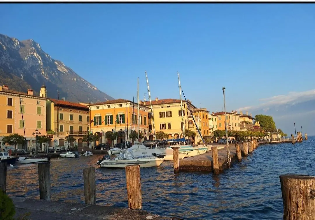 La Perla Al Lago 47 Gargnano Apartment